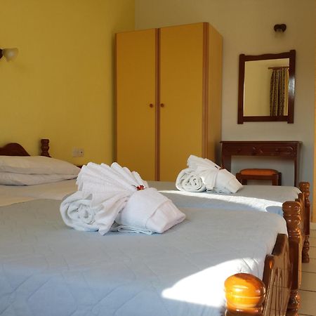 Zorbas Family House Hotell Troulos Rom bilde