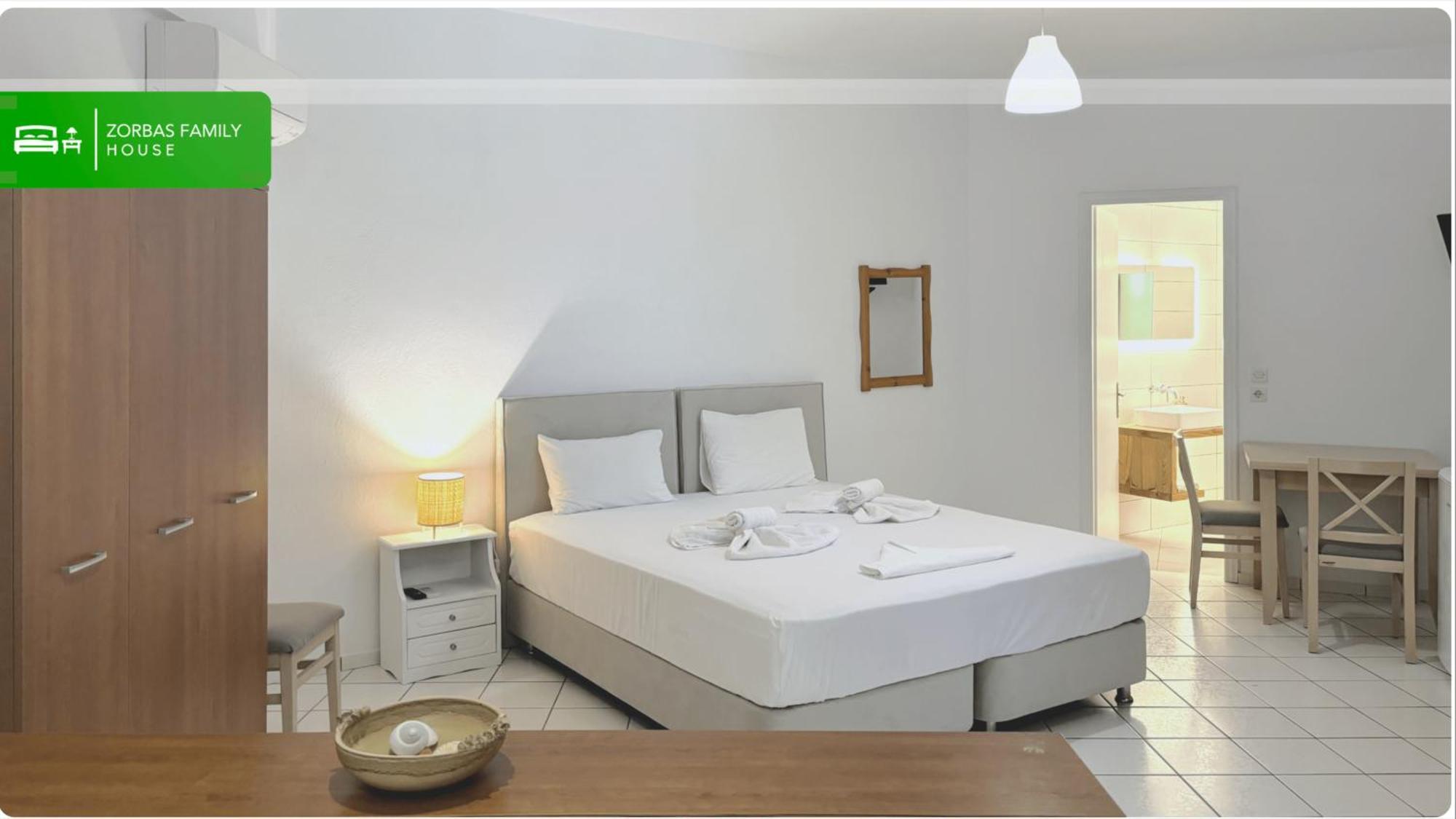 Zorbas Family House Hotell Troulos Eksteriør bilde