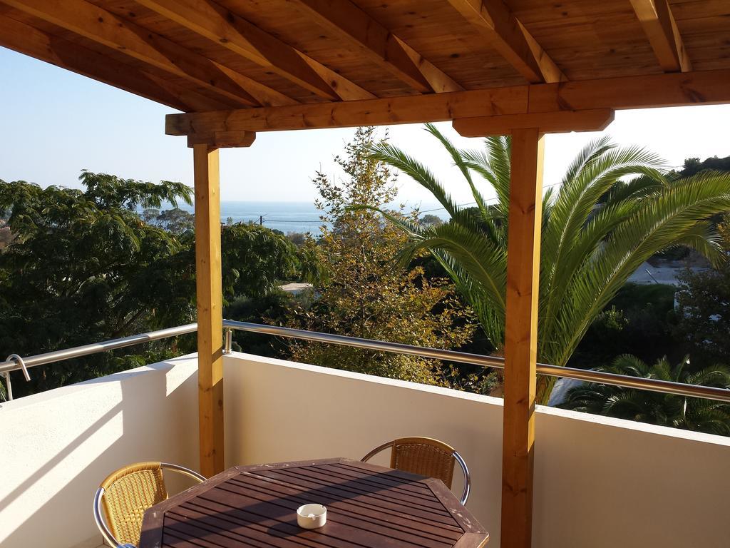 Zorbas Family House Hotell Troulos Rom bilde