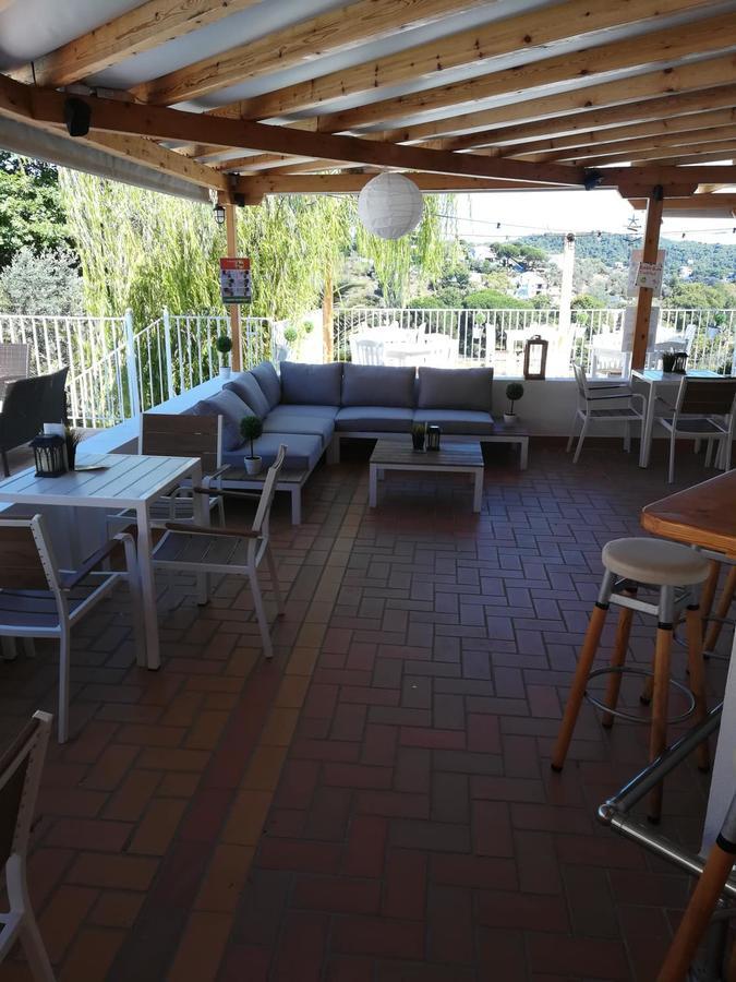 Zorbas Family House Hotell Troulos Eksteriør bilde
