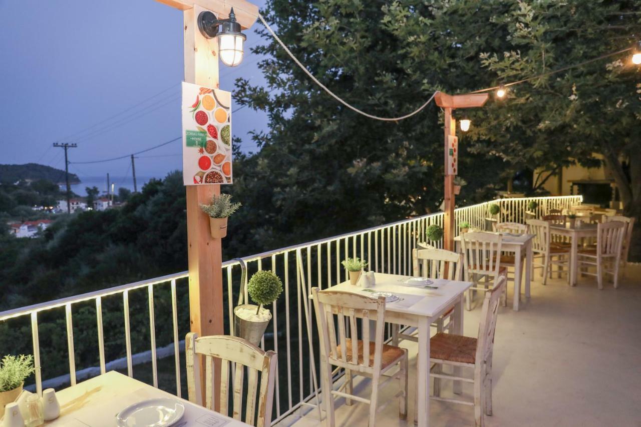 Zorbas Family House Hotell Troulos Eksteriør bilde