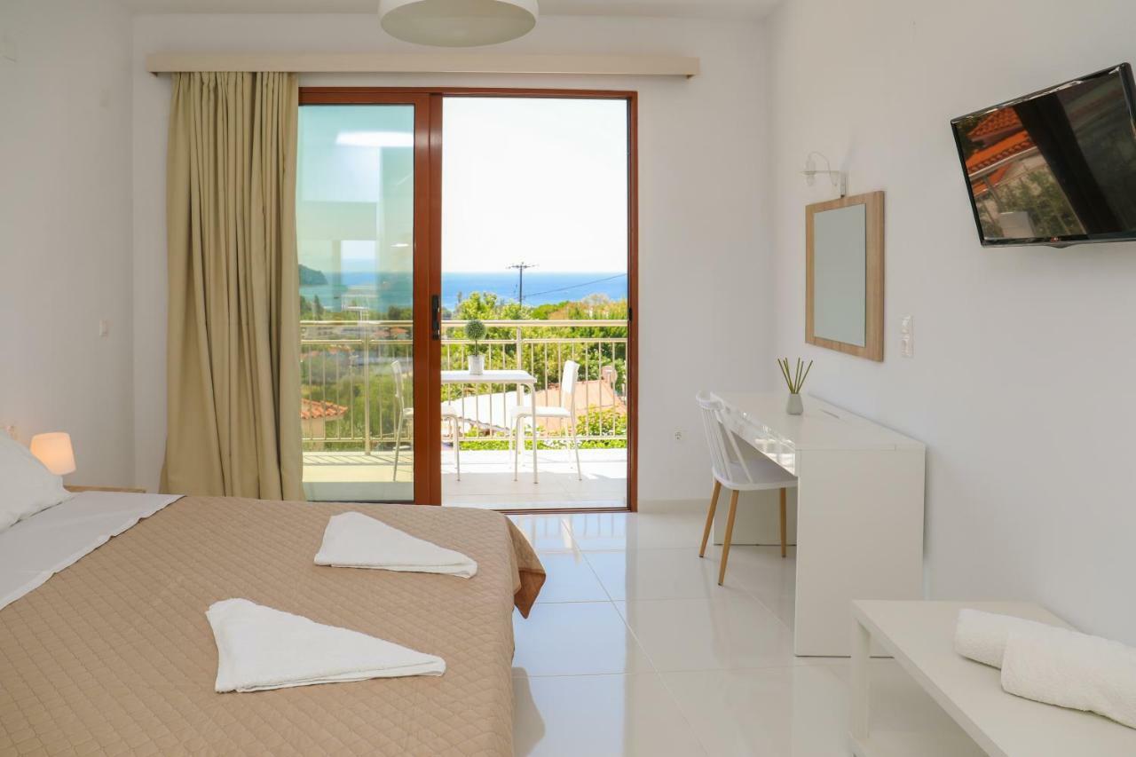 Zorbas Family House Hotell Troulos Eksteriør bilde